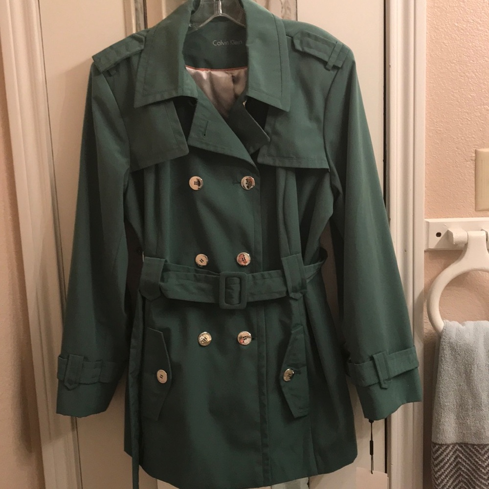 Water repellent Calvin Klein raincoat.
